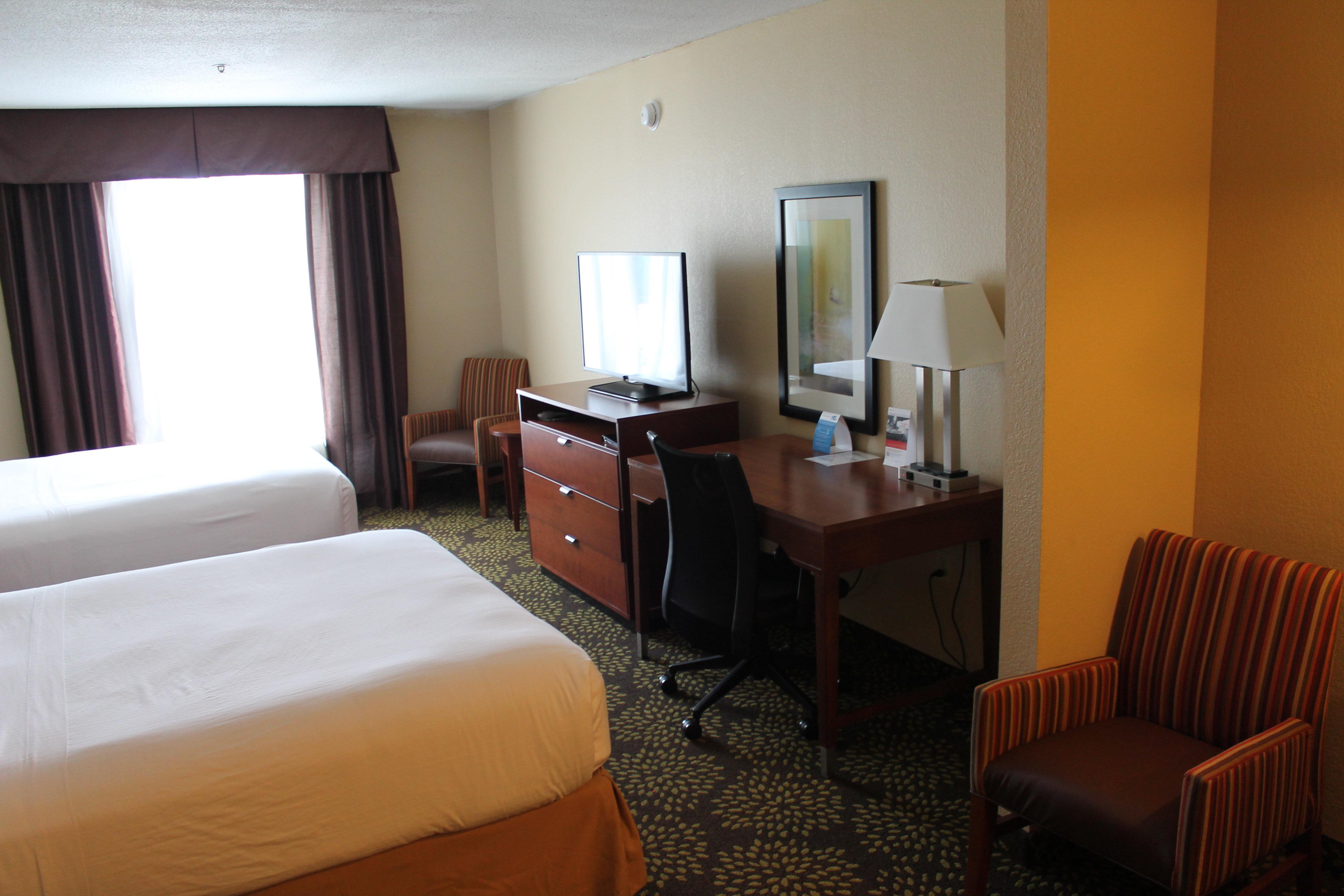 Holiday Inn Express Hotel & Suites Starkville, An Ihg Hotel Esterno foto