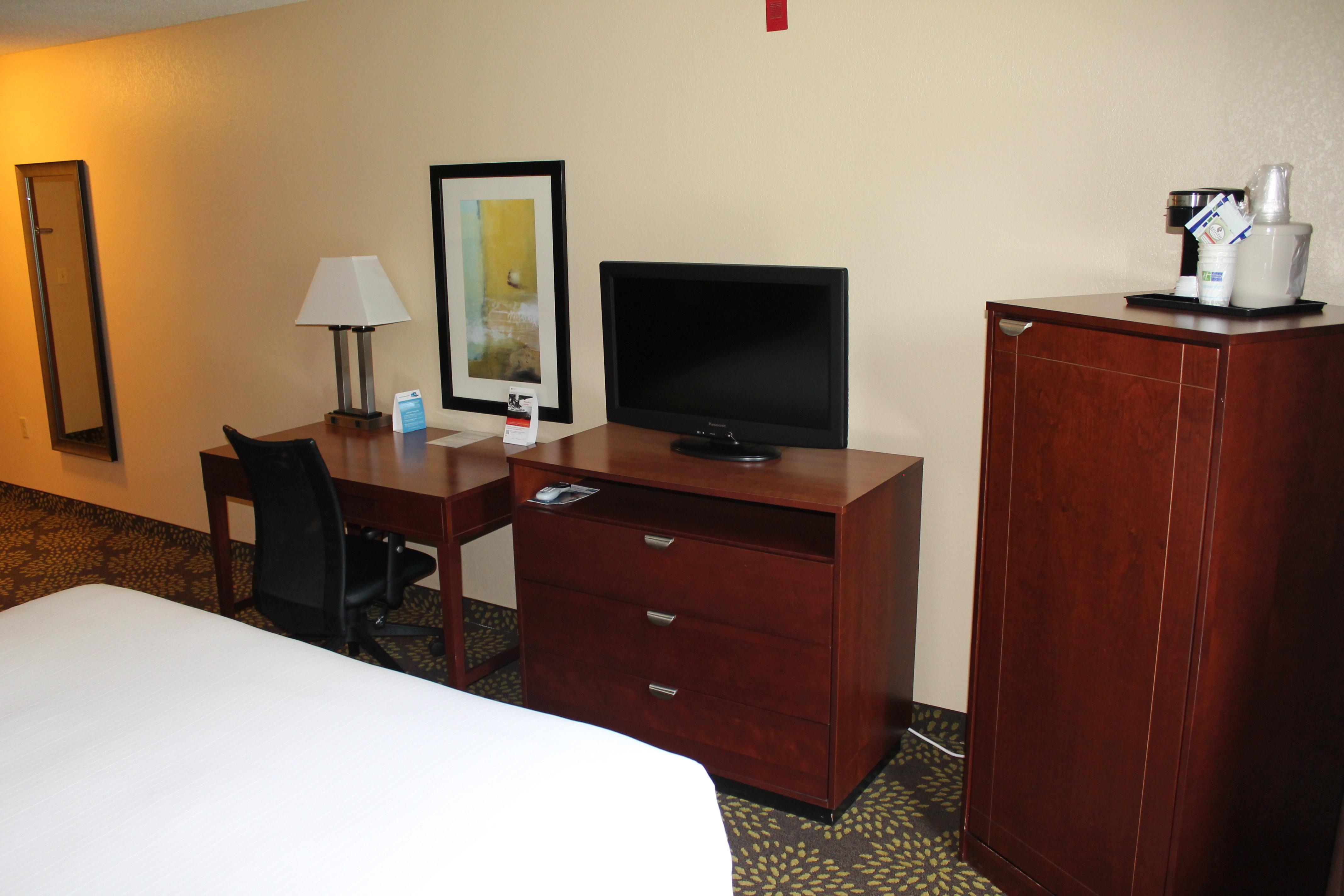 Holiday Inn Express Hotel & Suites Starkville, An Ihg Hotel Esterno foto