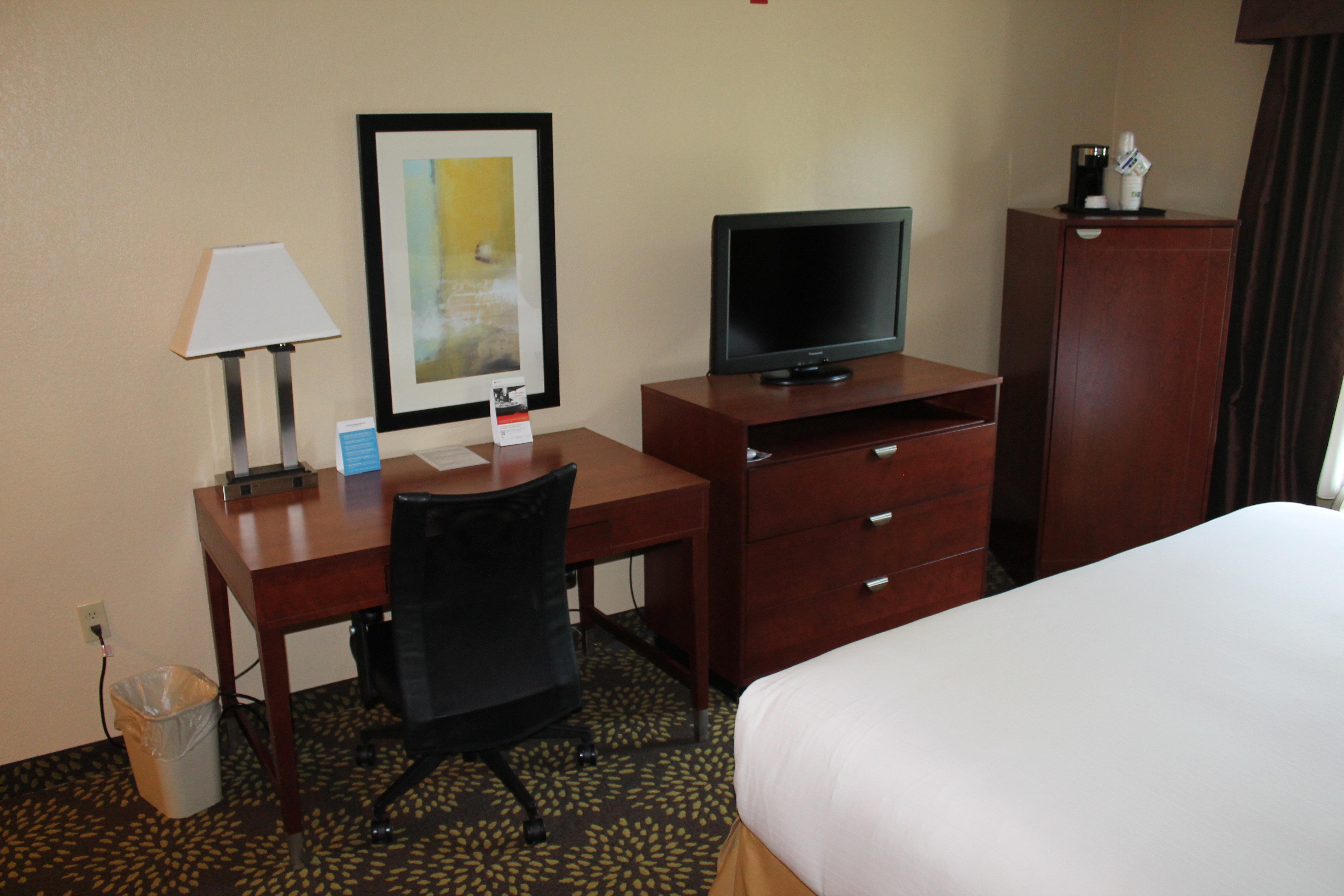 Holiday Inn Express Hotel & Suites Starkville, An Ihg Hotel Esterno foto