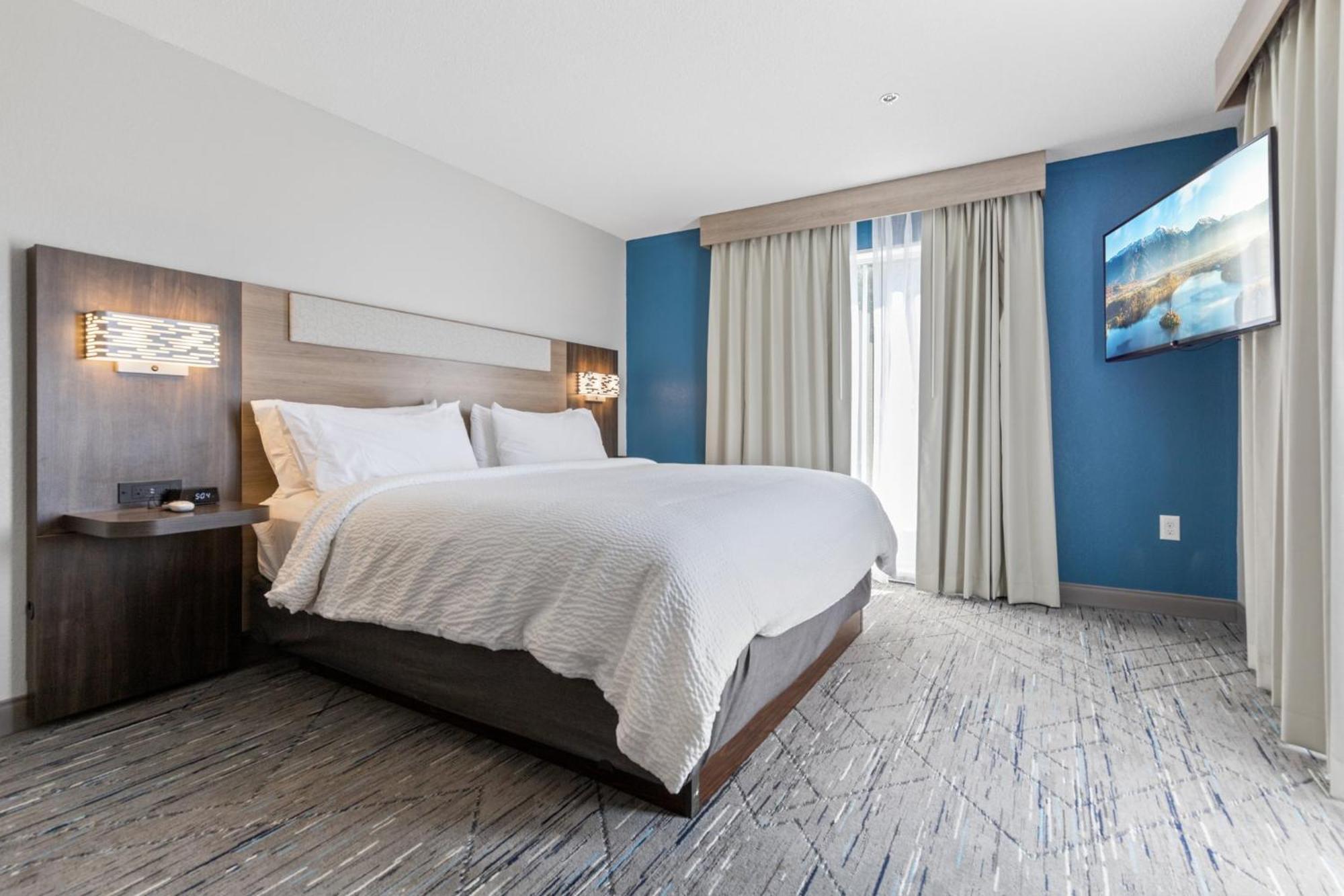 Holiday Inn Express Hotel & Suites Starkville, An Ihg Hotel Esterno foto