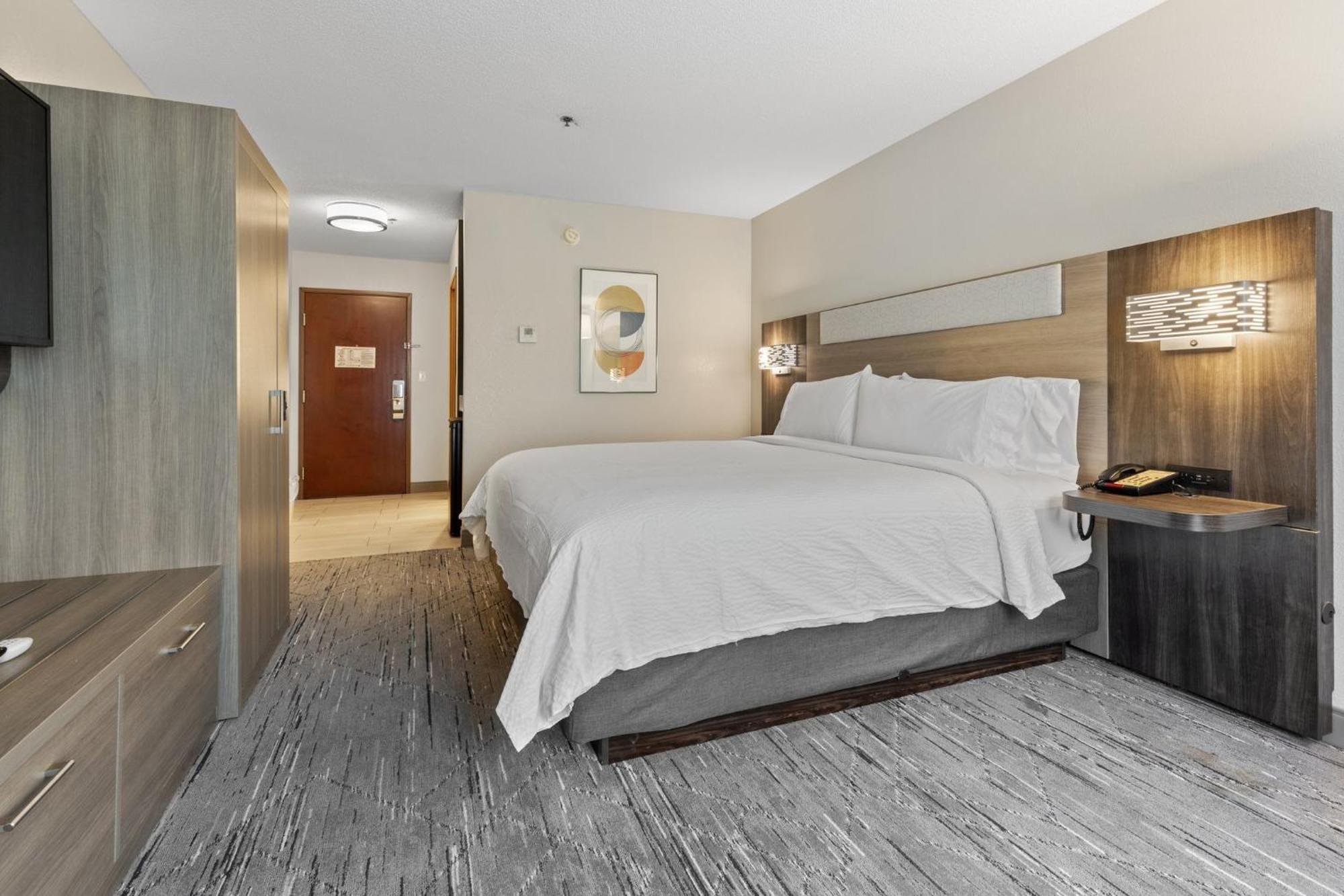 Holiday Inn Express Hotel & Suites Starkville, An Ihg Hotel Esterno foto
