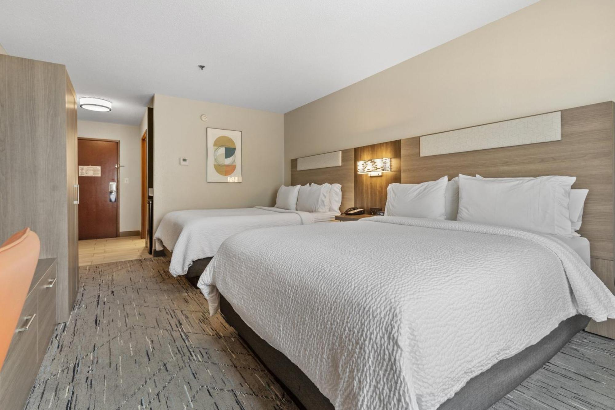 Holiday Inn Express Hotel & Suites Starkville, An Ihg Hotel Esterno foto