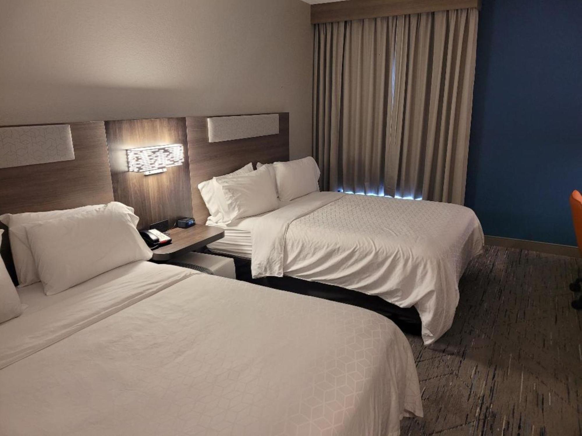 Holiday Inn Express Hotel & Suites Starkville, An Ihg Hotel Esterno foto